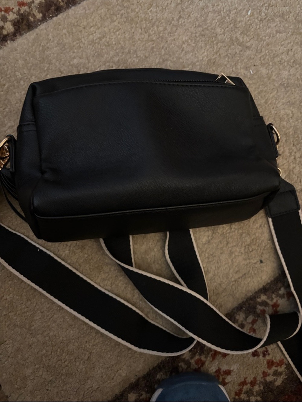 Classic Black Crossbody Bag with Contrast Strap